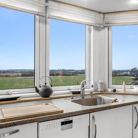 Tofan - 75m From The Sea By Interhome